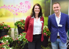 Ilona Smith en Paul Doodeman van ABZ Seeds met de Summer Breeze serie op de beurs.